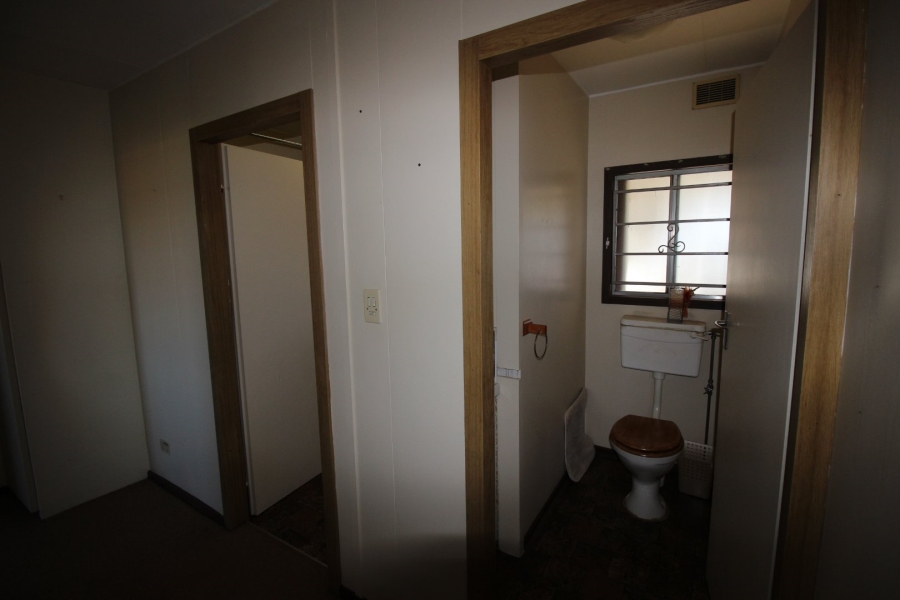 2 Bedroom Property for Sale in Lake Deneysville Free State
